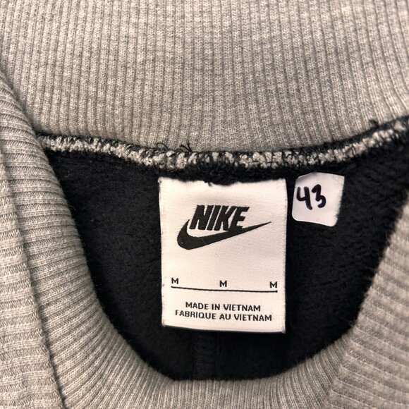 Nike Women's Sweatpants - Picture 5 of 5